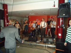 <img300*0:stuff/z/1/LiTHeBlasLuciafest/DSC07565.JPG>
