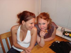 <img300*0:stuff/z/1/LizaMoving2009/DSC02179.JPG>