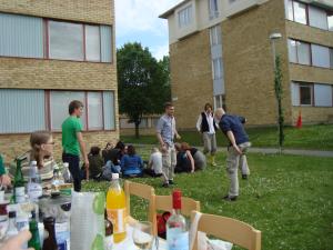 <img300*0:stuff/z/1/Midsommar2009/DSC04285.JPG>