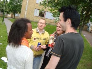 <img300*0:stuff/z/1/Midsommar2009/DSC04373.JPG>