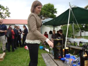 <img300*0:stuff/z/1/Midsommar2009/DSC04384.JPG>