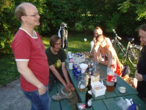<img300*0:stuff/z/1/Midsummer2010/DSC01415.JPG>