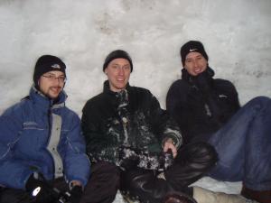 <img300*0:stuff/z/1/More%2520Igloo%2520Building/DSC08708.JPG>