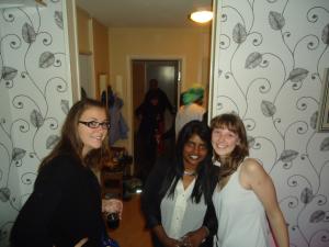 <img300*0:stuff/z/1/MovingInParty/DSC07081.JPG>