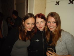 <img300*0:stuff/z/1/MovingInParty/DSC07092.JPG>