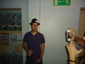 <img300*0:stuff/z/1/MovingInParty/DSC07102.JPG>
