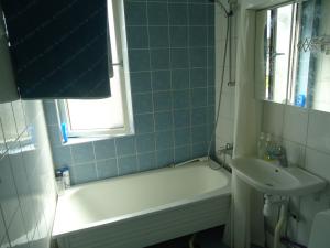 <img300*0:stuff/z/1/MyFlat2013-06-16/DSC08522.JPG>