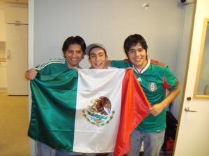 <img300*0:stuff/z/1/Nationalities%2520party/DSC00168.JPG>