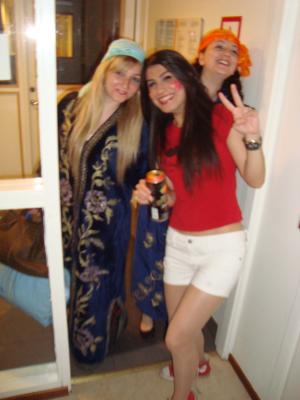 <img300*0:stuff/z/1/Nationalities%2520party/DSC00196.JPG>
