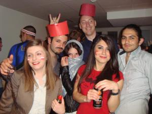 <img300*0:stuff/z/1/Nationalities%2520party/DSC00211.JPG>
