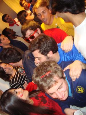 <img300*0:stuff/z/1/Nationalities%2520party/DSC00222.JPG>
