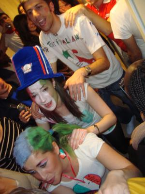 <img300*0:stuff/z/1/Nationalities%2520party/DSC00223.JPG>
