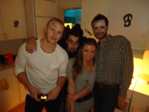 <img300*0:stuff/z/1/PreHalloween2010/dsc03276.jpg>