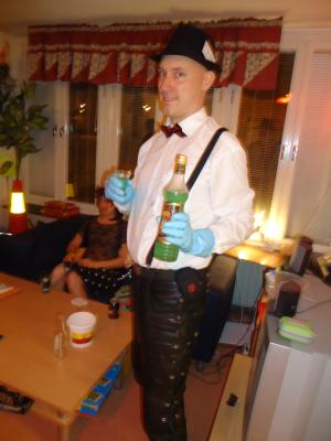<img300*0:stuff/z/1/PrePreHalloween2010/dsc03187.jpg>