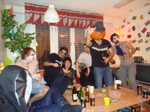 <img300*0:stuff/z/1/PrePreHalloween2010/dsc03191.jpg>