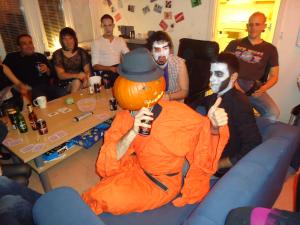 <img300*0:stuff/z/1/PrePreHalloween2010/dsc03195.jpg>