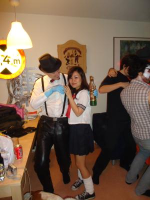 <img300*0:stuff/z/1/PrePreHalloween2010/dsc03202.jpg>