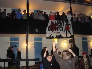 <img300*0:stuff/z/1/RedLight2010/DSC00528.JPG>