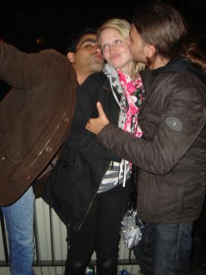 <img300*0:stuff/z/1/RedLight2010/DSC00554.JPG>