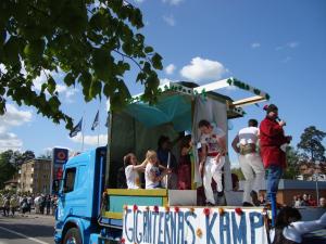 <img300*0:stuff/z/1/SOF2009Cortege/DSC03300.JPG>