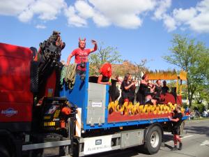 <img300*0:stuff/z/1/SOF2009Cortege/DSC03312.JPG>