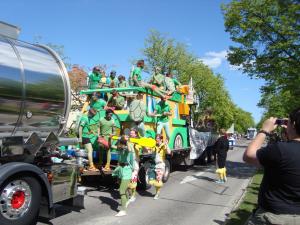 <img300*0:stuff/z/1/SOF2009Cortege/DSC03333.JPG>
