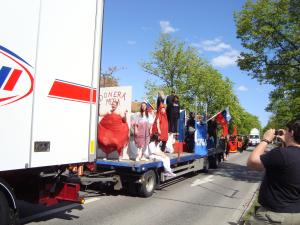 <img300*0:stuff/z/1/SOF2009Cortege/DSC03349.JPG>