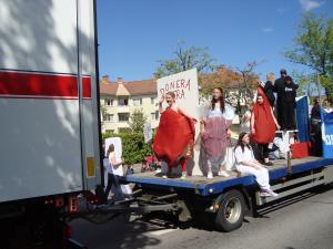 <img300*0:stuff/z/1/SOF2009Cortege/DSC03350.JPG>