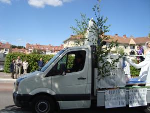 <img300*0:stuff/z/1/SOF2009Cortege/DSC03362.JPG>