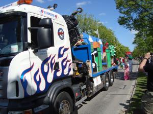 <img300*0:stuff/z/1/SOF2009Cortege/DSC03399.JPG>