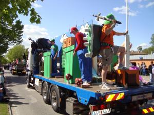 <img300*0:stuff/z/1/SOF2009Cortege/DSC03403.JPG>