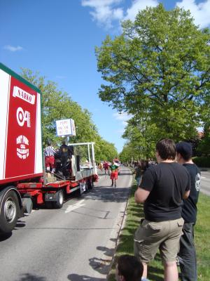 <img300*0:stuff/z/1/SOF2009Cortege/DSC03412.JPG>