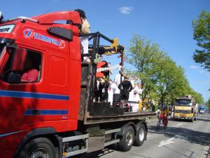 <img300*0:stuff/z/1/SOF2009Cortege/DSC03431.JPG>