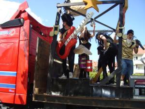 <img300*0:stuff/z/1/SOF2009Cortege/DSC03432.JPG>