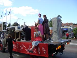 <img300*0:stuff/z/1/SOF2009Cortege/DSC03480.JPG>