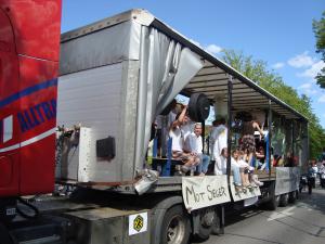 <img300*0:stuff/z/1/SOF2009Cortege/DSC03483.JPG>