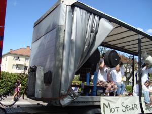 <img300*0:stuff/z/1/SOF2009Cortege/DSC03484.JPG>