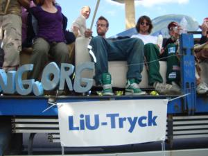 <img300*0:stuff/z/1/SOF2009Cortege/DSC03507.JPG>