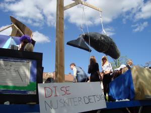 <img300*0:stuff/z/1/SOF2009Cortege/DSC03518.JPG>