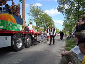 <img300*0:stuff/z/1/SOF2009Cortege/DSC03525.JPG>