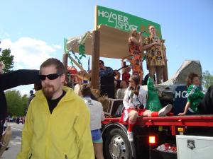 <img300*0:stuff/z/1/SOF2009Cortege/DSC03527.JPG>