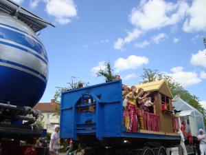 <img300*0:stuff/z/1/SOF2009Cortege/DSC03535.JPG>