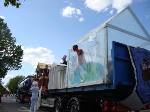 <img300*0:stuff/z/1/SOF2009Cortege/DSC03541.JPG>