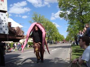 <img300*0:stuff/z/1/SOF2009Cortege/DSC03548.JPG>
