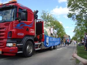 <img300*0:stuff/z/1/SOF2009Cortege/DSC03561.JPG>