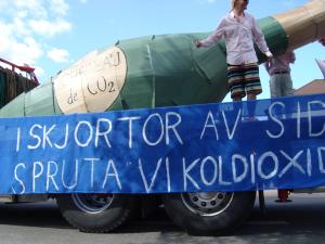 <img300*0:stuff/z/1/SOF2009Cortege/DSC03564.JPG>