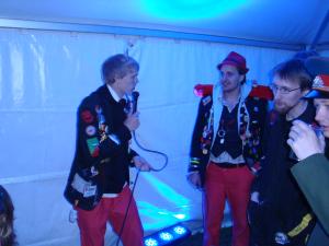 <img300*0:stuff/z/1/SOF2009Friday/DSC03173.JPG>