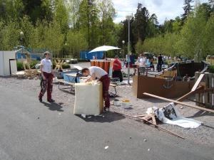 <img300*0:stuff/z/1/SOF2009building/DSC02786.JPG>
