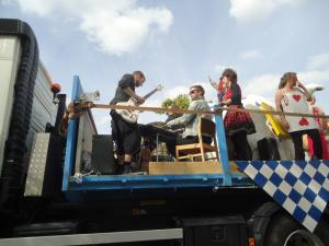 <img300*0:stuff/z/1/SOF2011Saturday/dsc04718.jpg>
