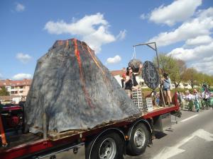 <img300*0:stuff/z/1/SOF2013Cortege/DSC08223.JPG>